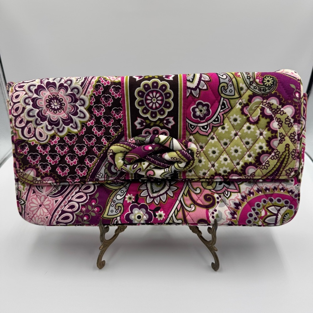 Vera Bradley 'Knot Just a Clutch' 'Very Berry Paisley shoulder bag